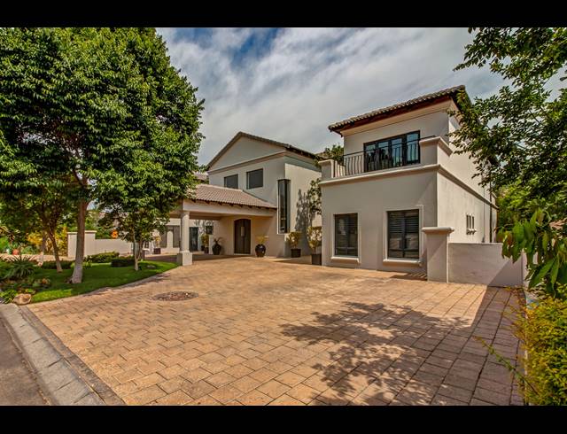 6 BEDROOM HOUSE FOR SALE IN DAINFERN VALLEY ESTATE